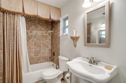 2608 Hartwood Drive Fort Worth TX 76109