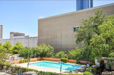 5150 Hidalgo Street 1503 Houston TX 77056