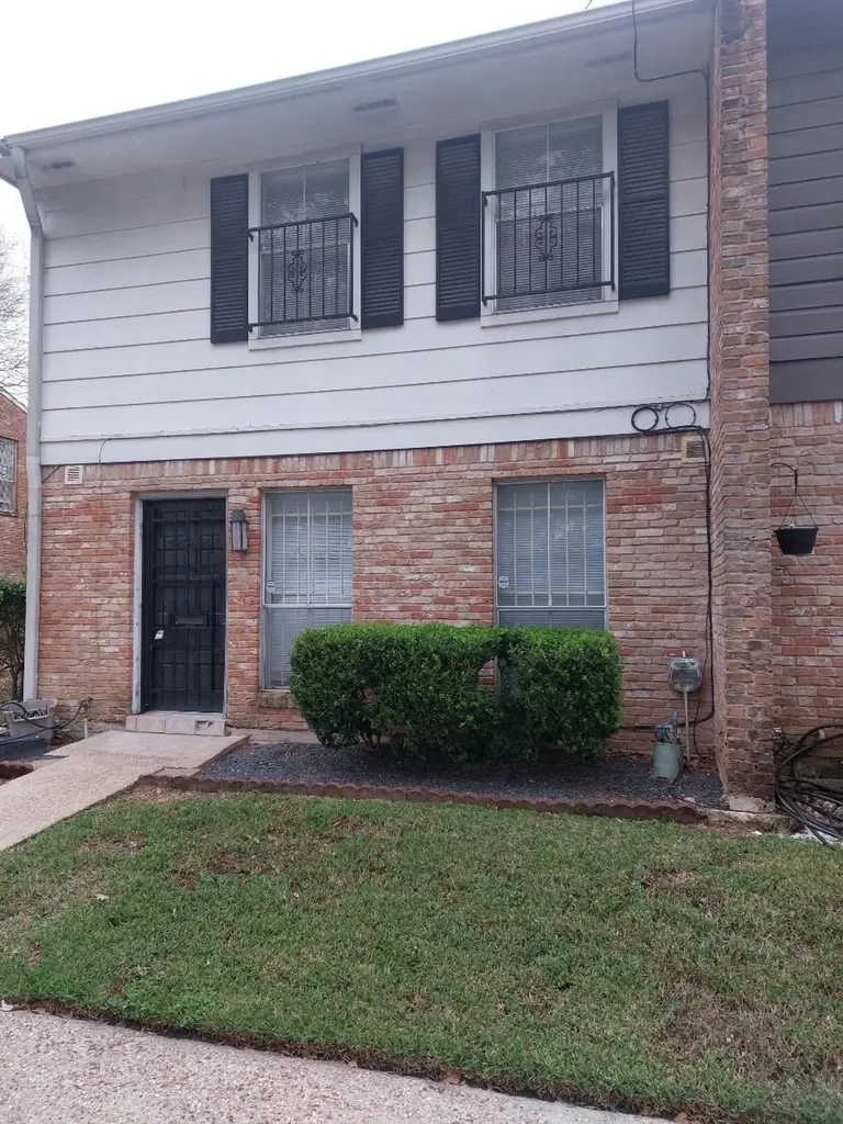 1846 Hollister Street 6 Houston TX 77080