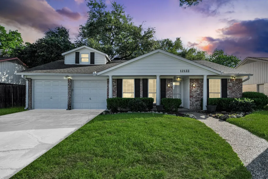 12122 Dorrance Lane Meadows Place TX 77477
