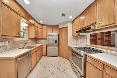 12122 Dorrance Lane Meadows Place TX 77477