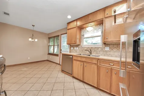 12122 Dorrance Lane Meadows Place TX 77477