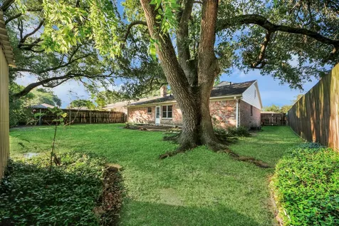 12122 Dorrance Lane Meadows Place TX 77477