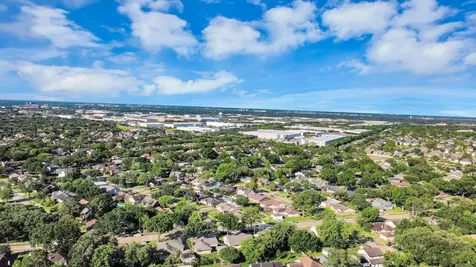12122 Dorrance Lane Meadows Place TX 77477