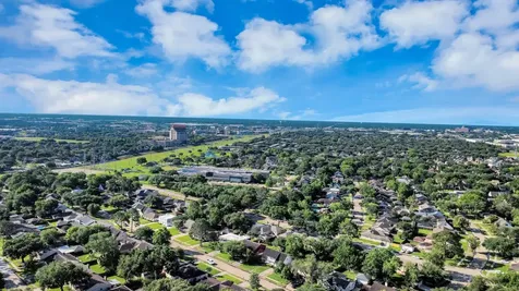 12122 Dorrance Lane Meadows Place TX 77477