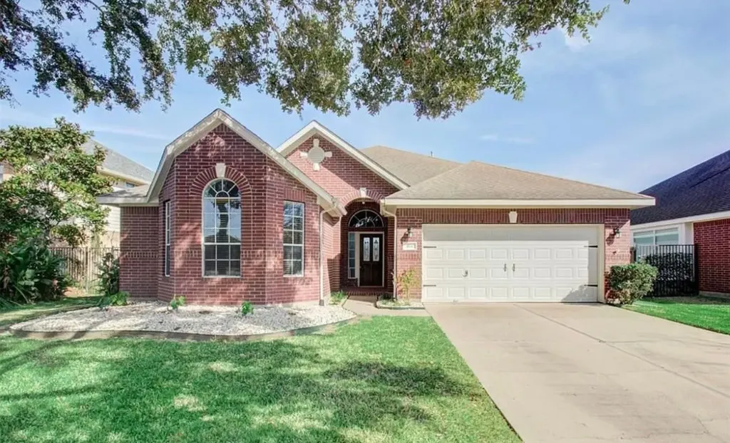 814 N Elder Grove Drive N Pearland TX 77584