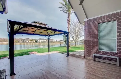 814 N Elder Grove Drive N Pearland TX 77584