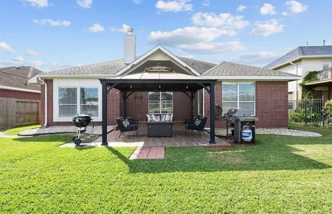 814 N Elder Grove Drive N Pearland TX 77584