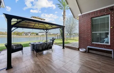 814 N Elder Grove Drive N Pearland TX 77584