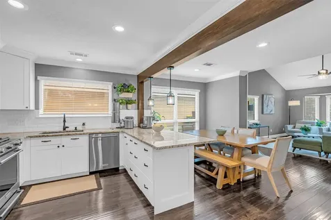 11 Barnstable Place The Woodlands TX 77381