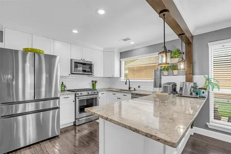 11 Barnstable Place The Woodlands TX 77381