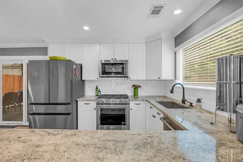 11 Barnstable Place The Woodlands TX 77381