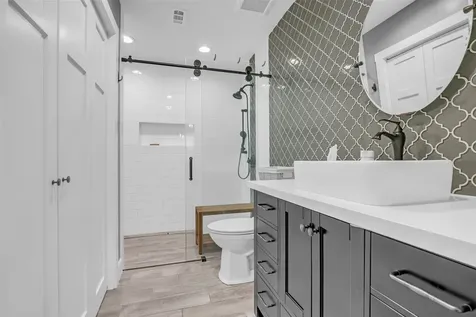 11 Barnstable Place The Woodlands TX 77381