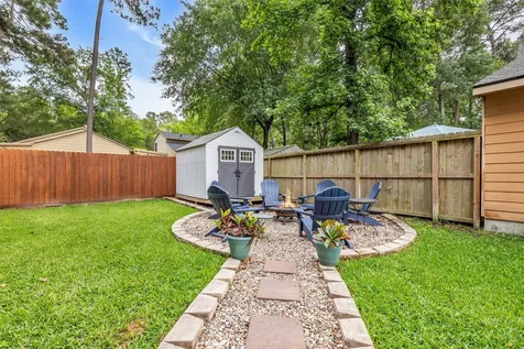 11 Barnstable Place The Woodlands TX 77381
