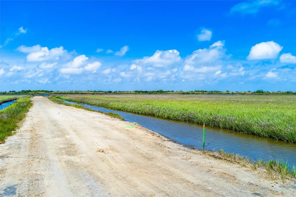 Lot 40 S Tuna Avenue Crystal Beach TX 77650