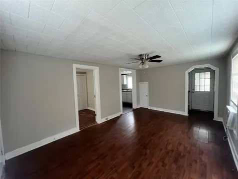 310 S Pumphrey Street Edna TX 77957