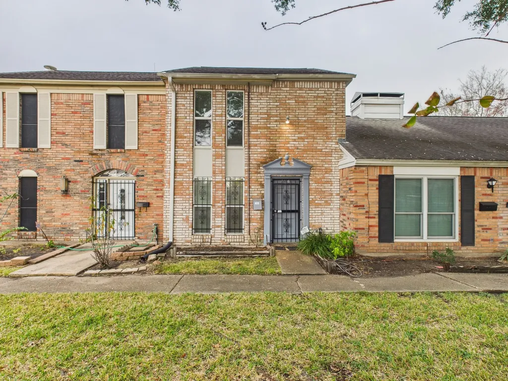 6416 Bankside Drive 42 Houston TX 77096