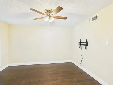 6416 Bankside Drive 42 Houston TX 77096
