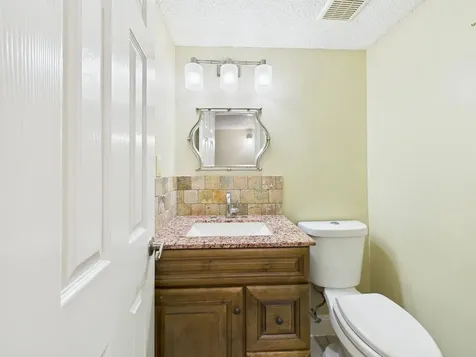 6416 Bankside Drive 42 Houston TX 77096