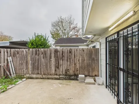 6416 Bankside Drive 42 Houston TX 77096