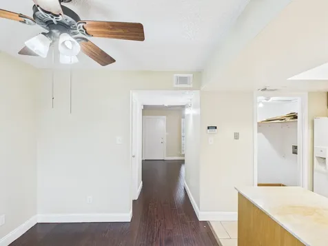 6416 Bankside Drive 42 Houston TX 77096