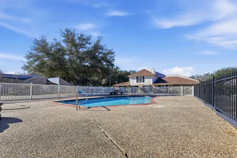 1 Wellington Park Baytown TX 77520