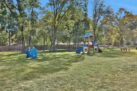 12922 Longstreet Dr Road 711 Willis TX 77318