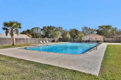 12922 Longstreet Dr Road 711 Willis TX 77318