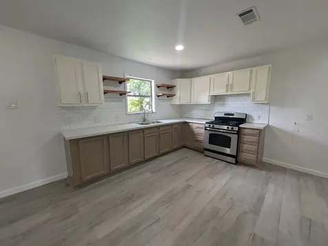 306 Allendale Road Pasadena TX 77502