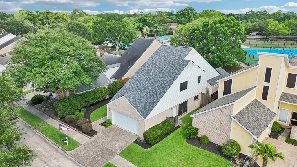 12207 Gladewick Drive Houston TX 77077