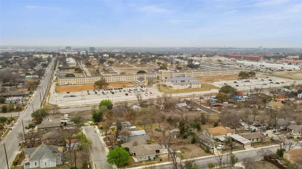 123 Gray Street San Antonio TX 78208