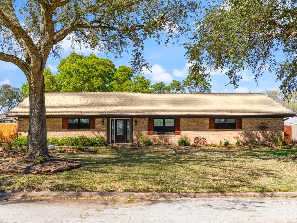 3921 Wickersham Street Bay City TX 77414