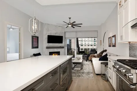 3 Waterway Court 5c The Woodlands TX 77380