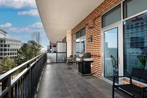 3 Waterway Court 5c The Woodlands TX 77380