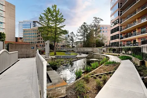 3 Waterway Court 5c The Woodlands TX 77380