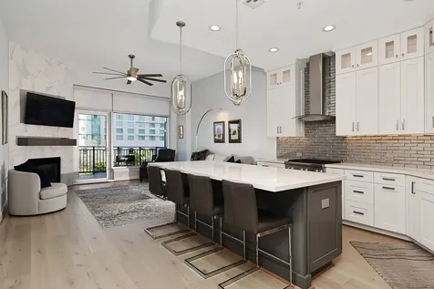 3 Waterway Court 5c The Woodlands TX 77380