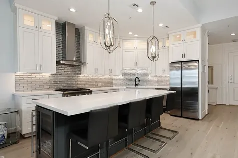 3 Waterway Court 5c The Woodlands TX 77380