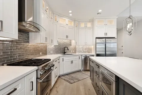 3 Waterway Court 5c The Woodlands TX 77380