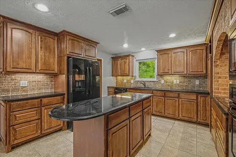 4473 Fm 2518 Road Cleveland TX 77327