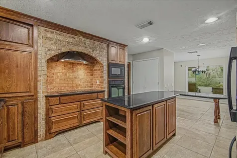 4473 Fm 2518 Road Cleveland TX 77327