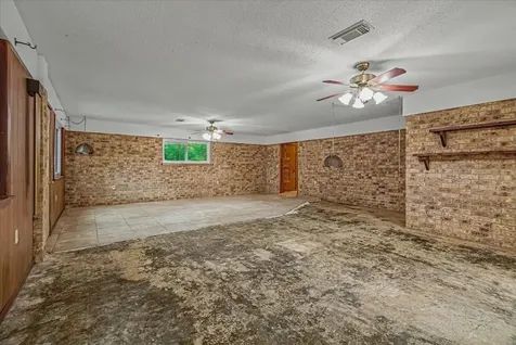 4473 Fm 2518 Road Cleveland TX 77327