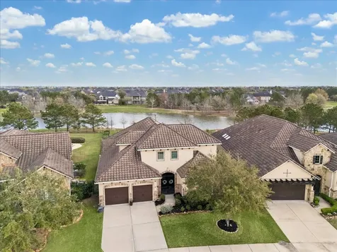 95 Lake View Loop Fulshear TX 77441