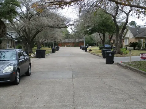 10826 Sugar Hill Drive B Houston TX 77042