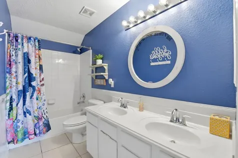 6621 Blue Hollow Lane Dickinson TX 77539