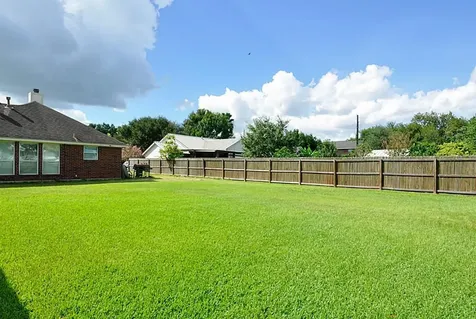 8715 Charity Street Needville TX 77461