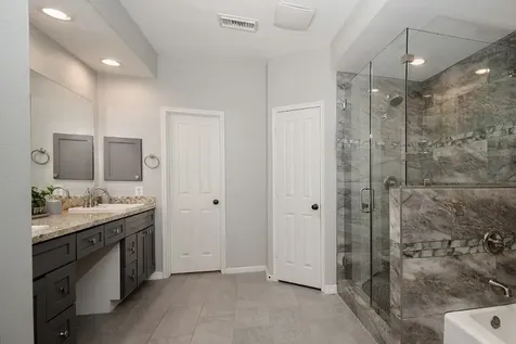 54 Longsford The Woodlands TX 77382