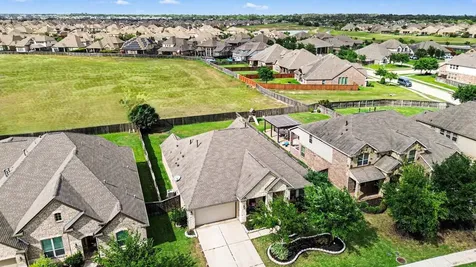 6710 Cottonwood Crest Lane Katy TX 77493