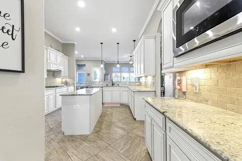6710 Cottonwood Crest Lane Katy TX 77493