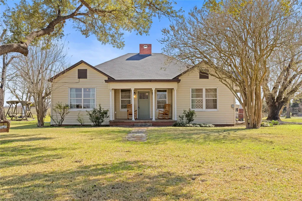 18218 Buck Road Washington TX 77880