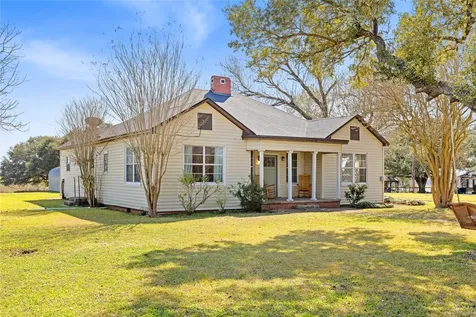 18218 Buck Road Washington TX 77880